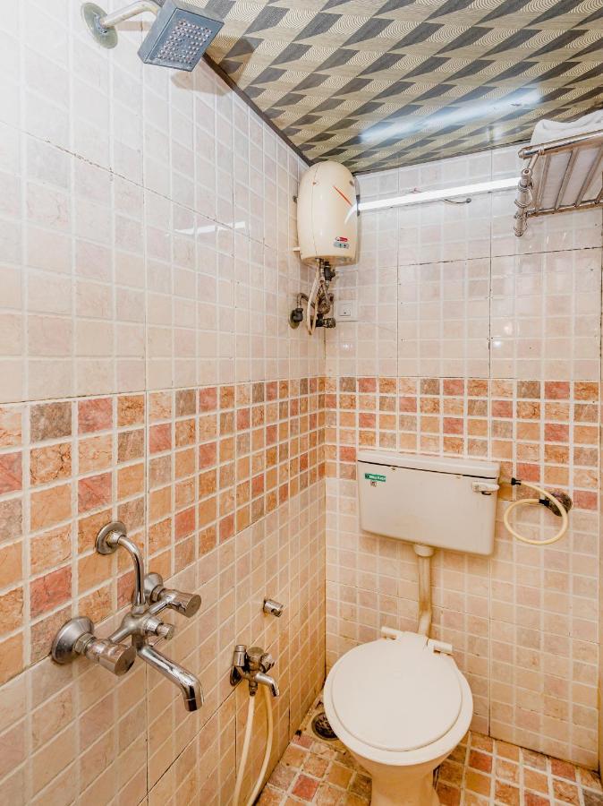Felix Residency - Near Airport Road 3*